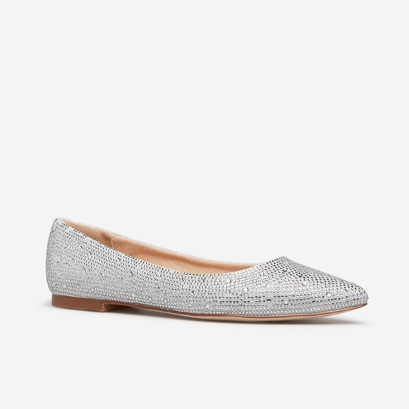 Elegant Silver Women's Flats - Picture 2 of 11